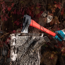 Топор-колун Matrix с клиновидным полотном 2000 г, фибергласовое обрезиненное топорище 880 мм