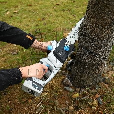 Пила цепная аккумуляторная в кейсе DEKO DKCHS 40 PRO [063-4357] 2х20В, 2x4.0А·ч, 2 з/у